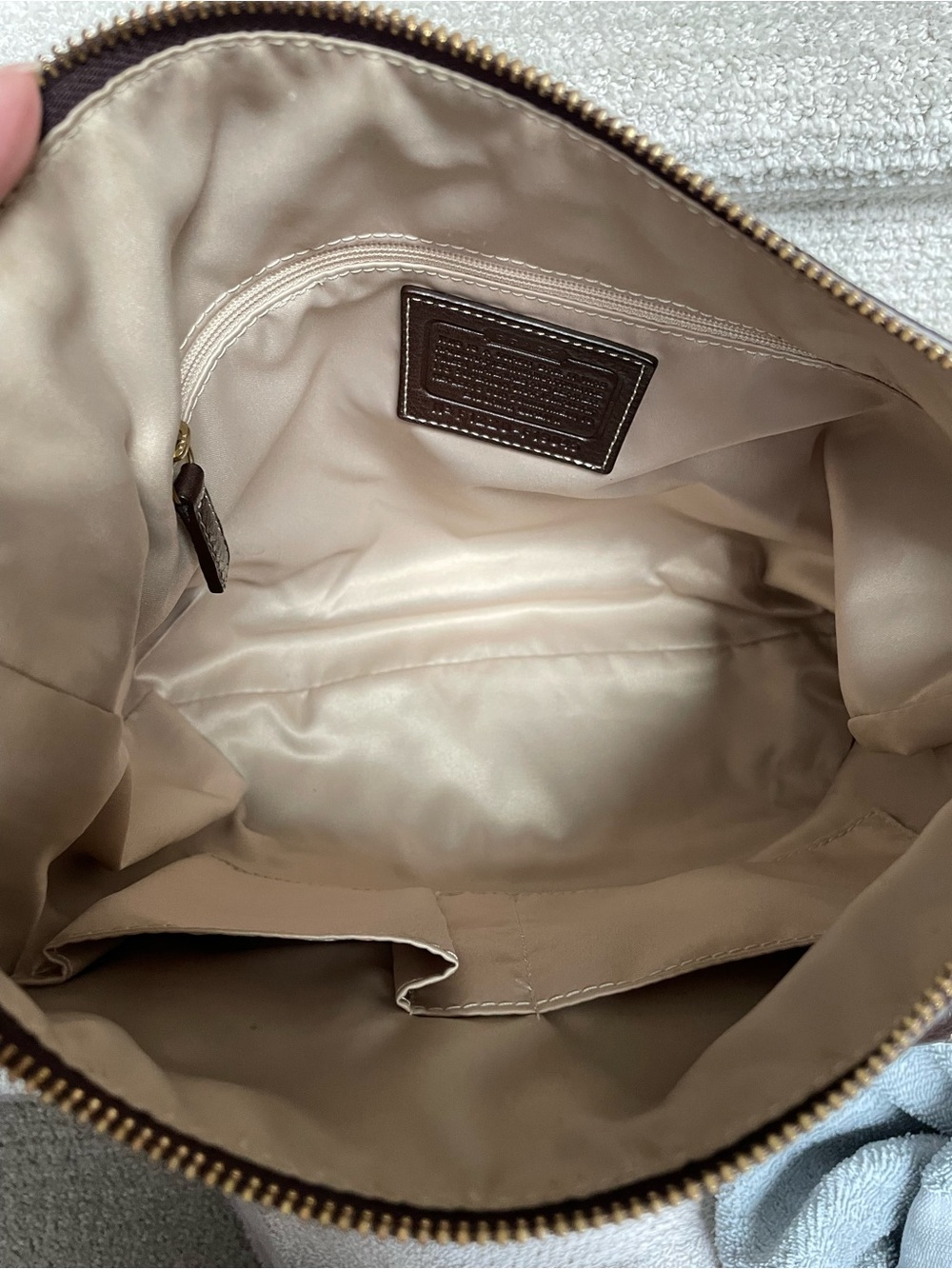Coach Penelope Brown Pebble Leather Brass Hardware F19045 Shoulder Strap Handbag - Picture 8 of 10
